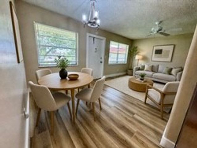 61 Woodland Drive 205, Vero Beach, FL 32962