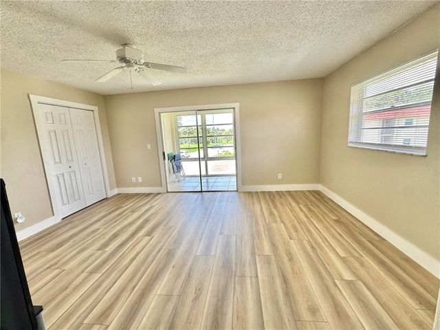 61 Woodland Drive 205, Vero Beach, FL 32962