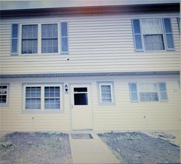 316 Gaylor LN, Newport News, VA 23602