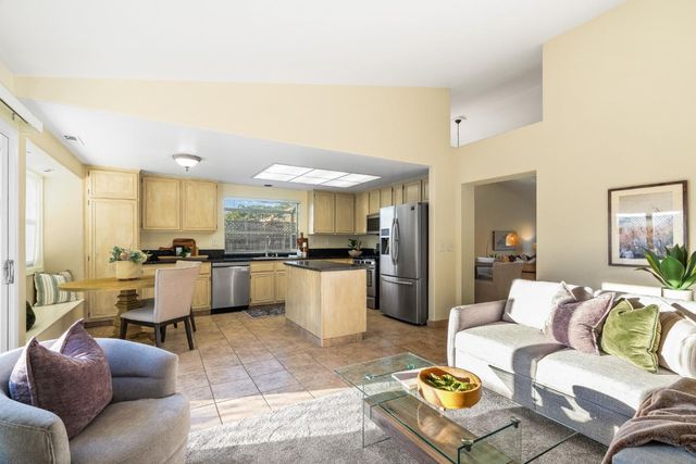 292 Quebrada Del Mar Road, Marina, CA 93933