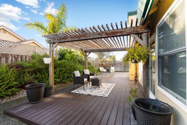 292 Quebrada Del Mar Road, Marina, CA 93933