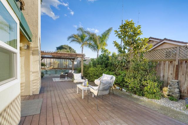 292 Quebrada Del Mar Road, Marina, CA 93933