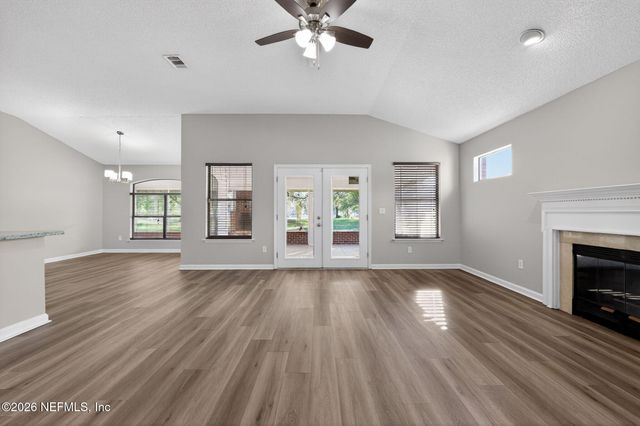 12549 LOCHLOOSA Lane, Jacksonville, FL 32218