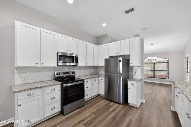 12549 LOCHLOOSA Lane, Jacksonville, FL 32218