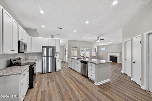 12549 LOCHLOOSA Lane, Jacksonville, FL 32218