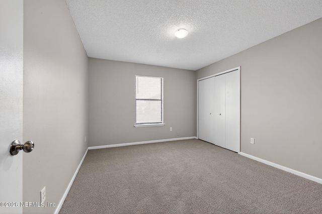 12549 LOCHLOOSA Lane, Jacksonville, FL 32218