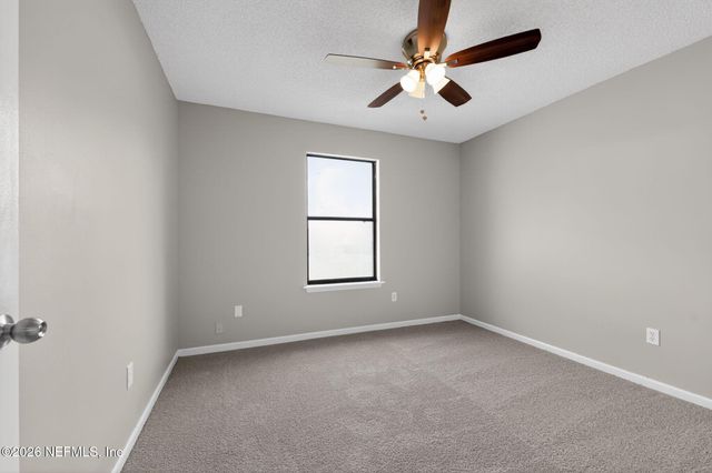 12549 LOCHLOOSA Lane, Jacksonville, FL 32218