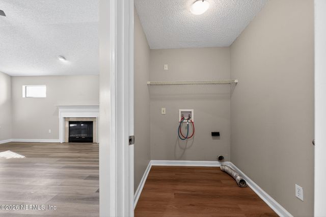 12549 LOCHLOOSA Lane, Jacksonville, FL 32218