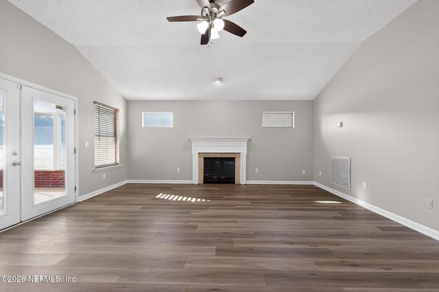 12549 LOCHLOOSA Lane, Jacksonville, FL 32218