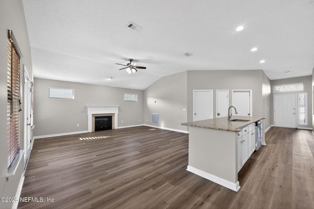 12549 LOCHLOOSA Lane, Jacksonville, FL 32218