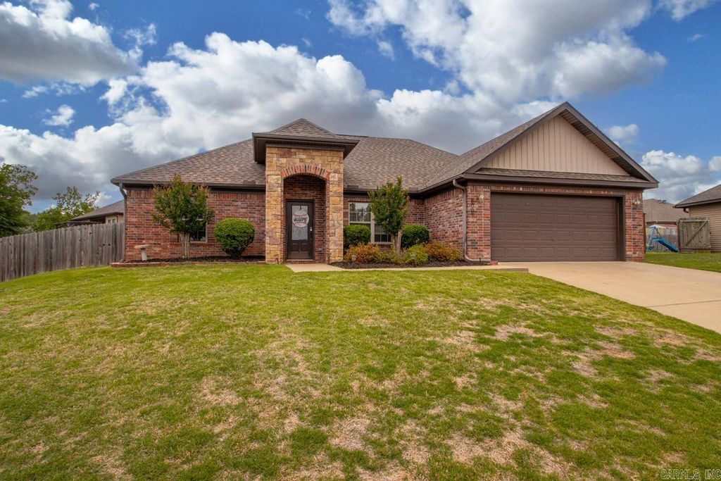 8007 North Haven Drive, Alexander, AR 72002