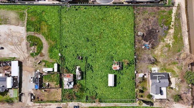 1686 E Foster Drive H, Tulare, CA 93274