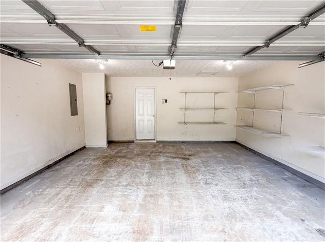 305 Cobb Court, Hampton, GA 30228