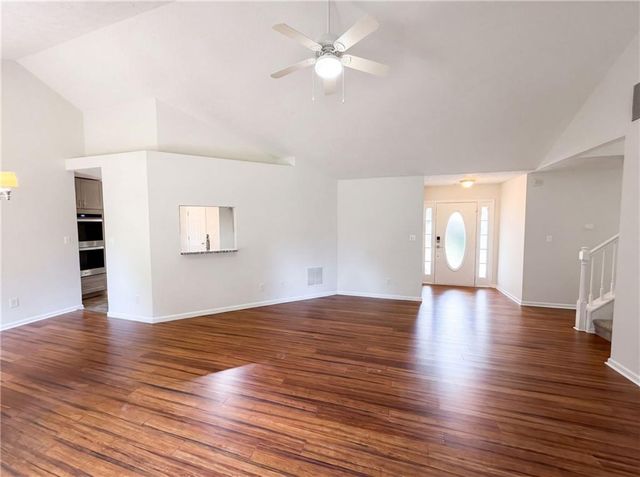 305 Cobb Court, Hampton, GA 30228