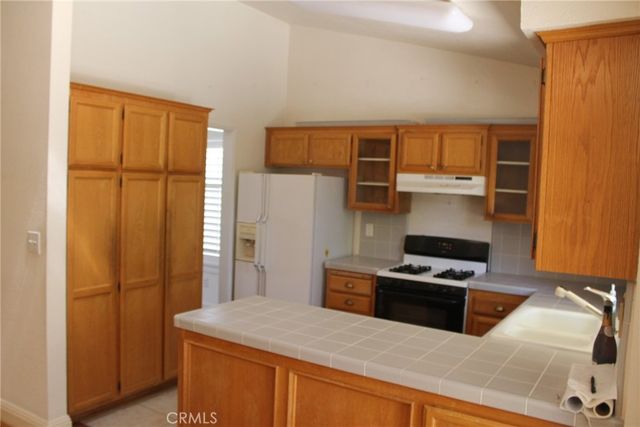 1149 Caddie Lane, Paso Robles, CA 93446