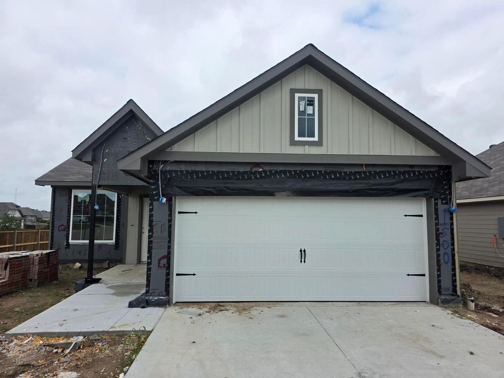 1500 Lake Ridge Drive, Brenham, TX 77833