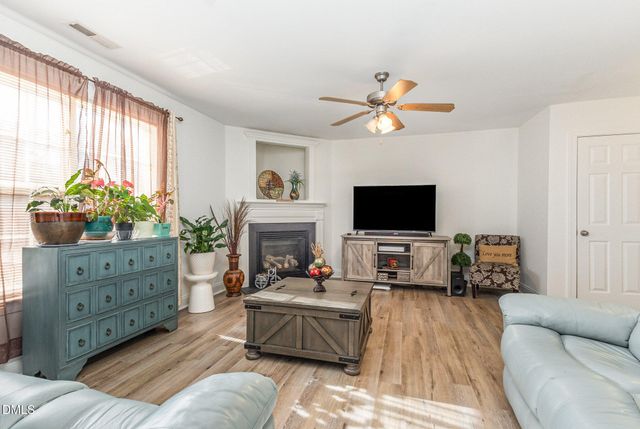 1816 Heisser Lane, Fuquay Varina, NC 27526