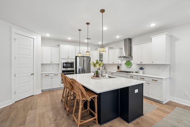 1566 N Lakeshore Drive, Mount Pleasant, SC 29466