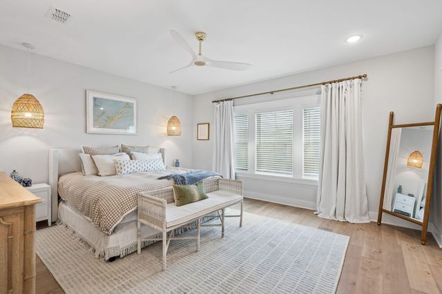 1566 N Lakeshore Drive, Mount Pleasant, SC 29466
