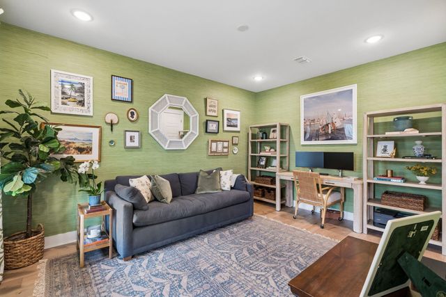 1566 N Lakeshore Drive, Mount Pleasant, SC 29466