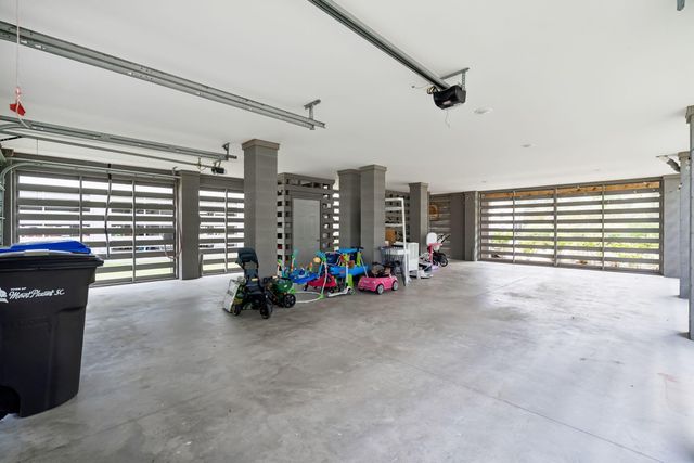 1566 N Lakeshore Drive, Mount Pleasant, SC 29466