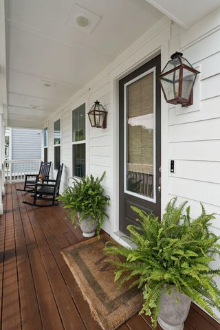 1566 N Lakeshore Drive, Mount Pleasant, SC 29466