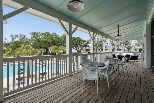 1566 N Lakeshore Drive, Mount Pleasant, SC 29466