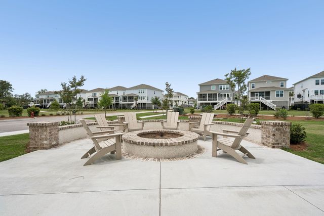 1566 N Lakeshore Drive, Mount Pleasant, SC 29466