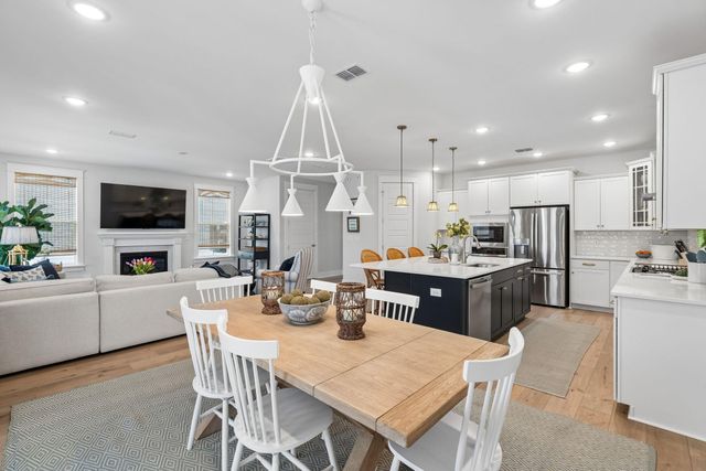 1566 N Lakeshore Drive, Mount Pleasant, SC 29466