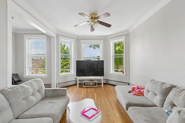 1539 N Kolin Avenue, Chicago, IL 60651