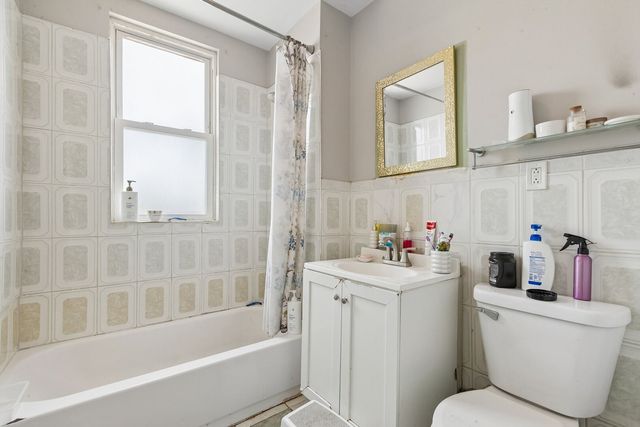 1539 N Kolin Avenue, Chicago, IL 60651
