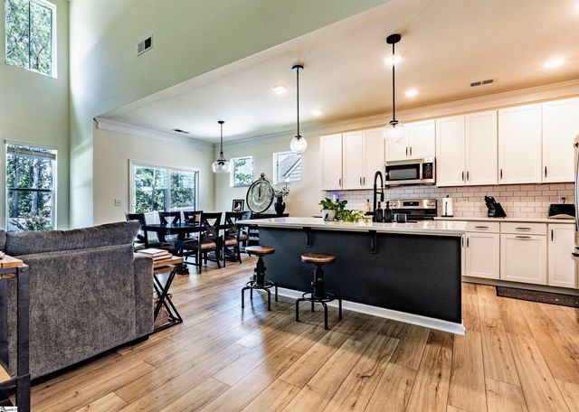 620 Columbus Circle, Simpsonville, SC 29680