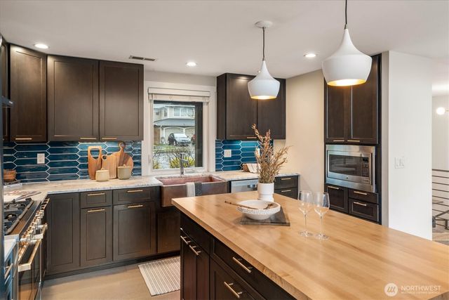 11419 NE 90th Street, Kirkland, WA 98033