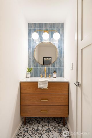 11419 NE 90th Street, Kirkland, WA 98033