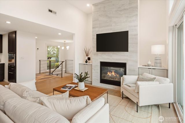 11419 NE 90th Street, Kirkland, WA 98033