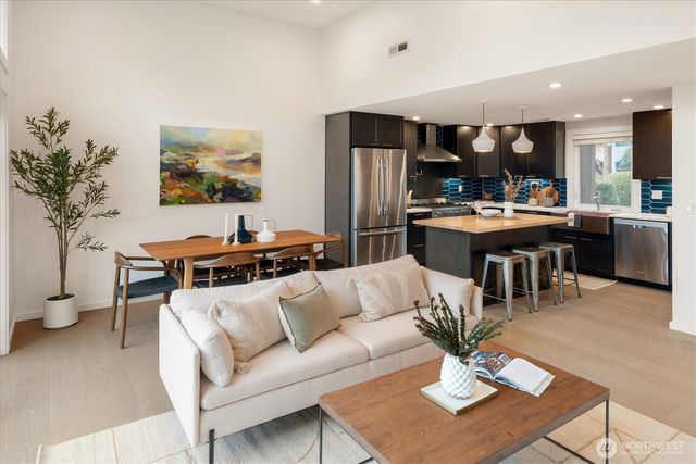 11419 NE 90th Street, Kirkland, WA 98033