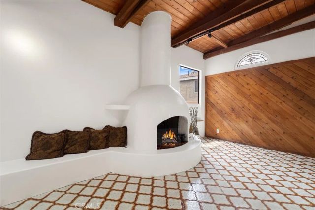 2456 Granville Avenue, Los Angeles, CA 90064