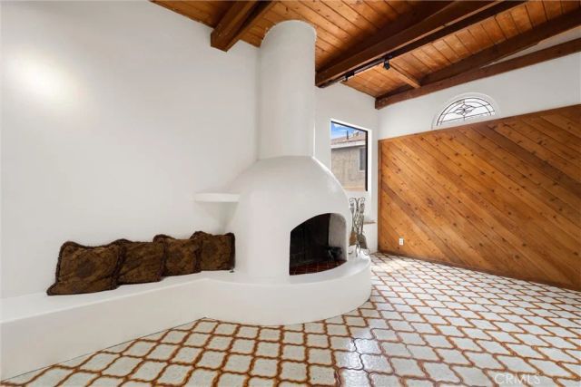 2456 Granville Avenue, Los Angeles, CA 90064