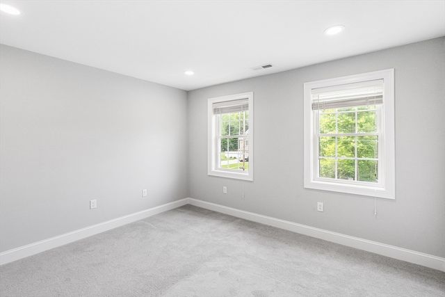 27A Devonshire Dr, Billerica, MA 01821
