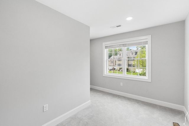 27A Devonshire Dr, Billerica, MA 01821