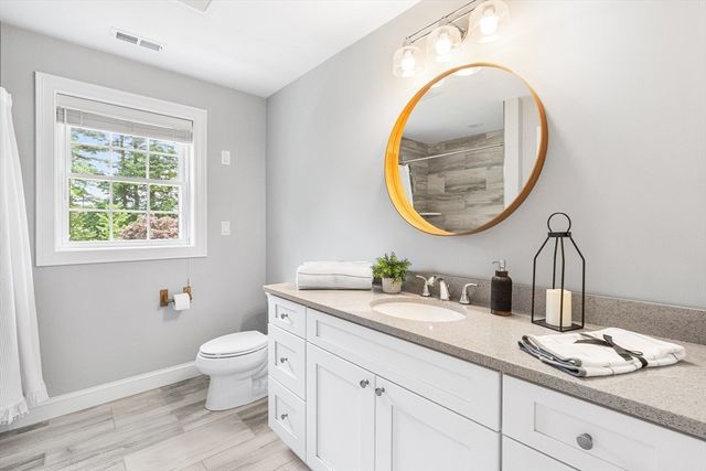 27A Devonshire Dr, Billerica, MA 01821