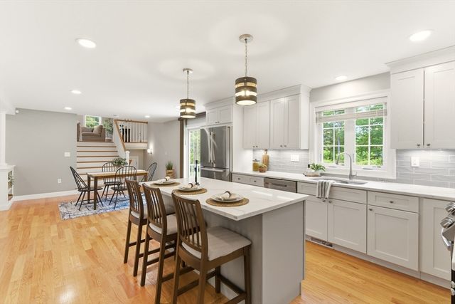 27A Devonshire Dr, Billerica, MA 01821
