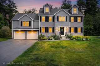 27A Devonshire Dr, Billerica, MA 01821