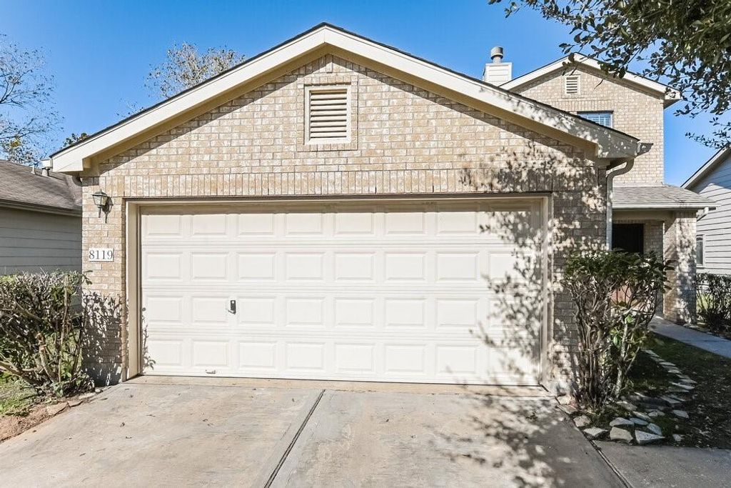 8119 Stagewood Drive, Humble, TX 77338