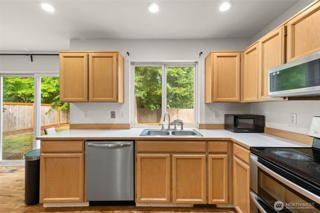 16503 133rd Ave E Avenue E, Puyallup, WA 98374