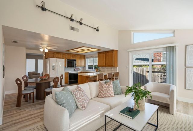 8858 Kona Way, Orangevale, CA 95662