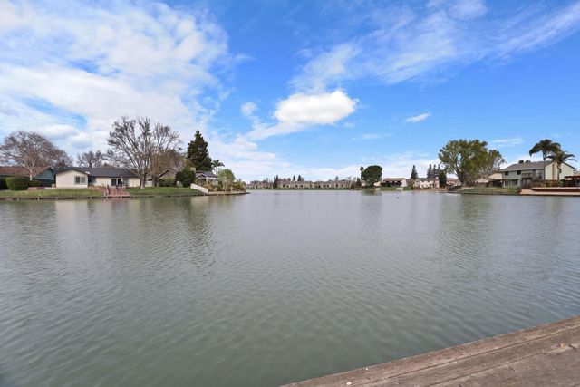 3511 Schooner Dr, Stockton, CA 95219