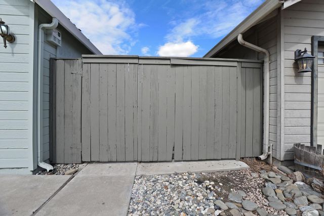 3511 Schooner Dr, Stockton, CA 95219