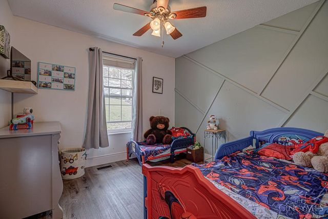 1648 Brookridge Circle Drive, Miller Twp, IN 47025