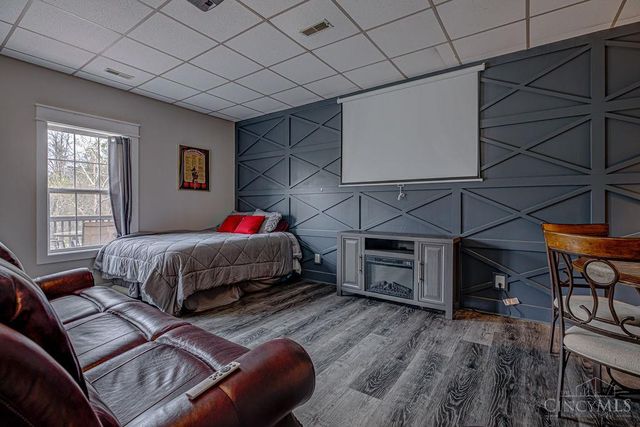 1648 Brookridge Circle Drive, Miller Twp, IN 47025